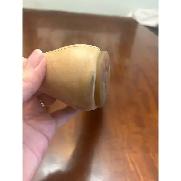 Born Women’s tan leather slip on flats, Sz 8.5m - Picture 3 of 13